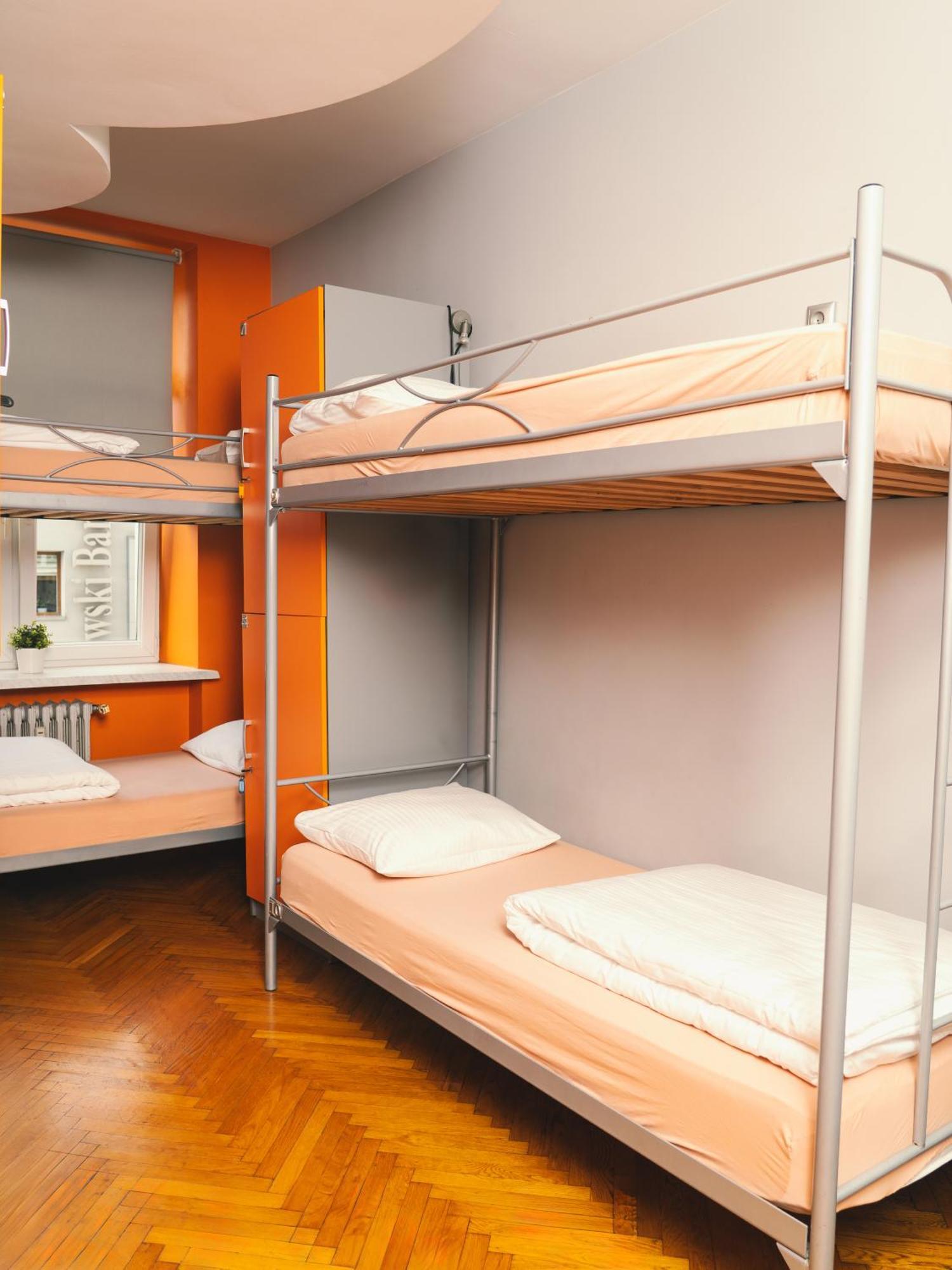 Lazemaze Hostel Краков Экстерьер фото